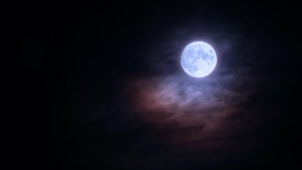 Alanya, Süper Mavi Ay’a tanıklık etti