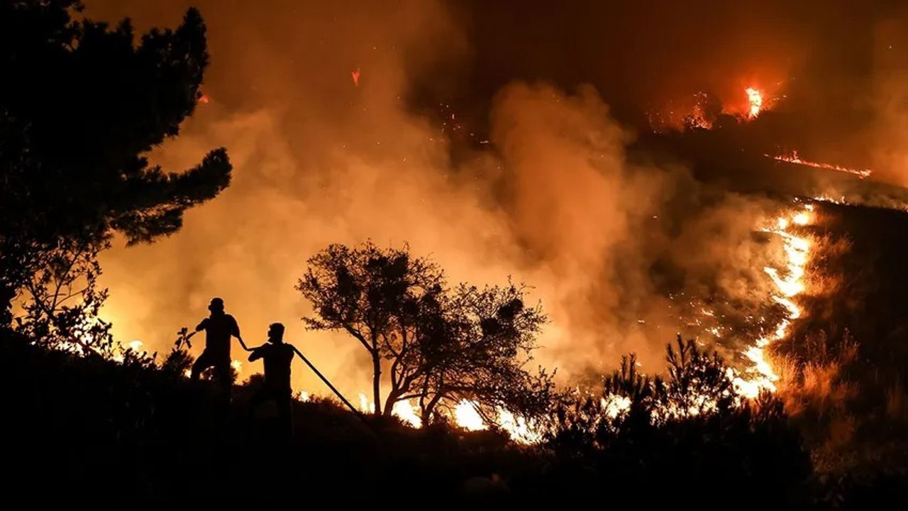 Alanya’da yangına havadan müdahale