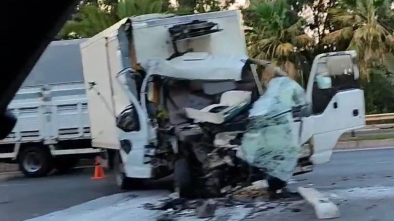 Alanya'da feci kaza: Sürücü ağır yaralı