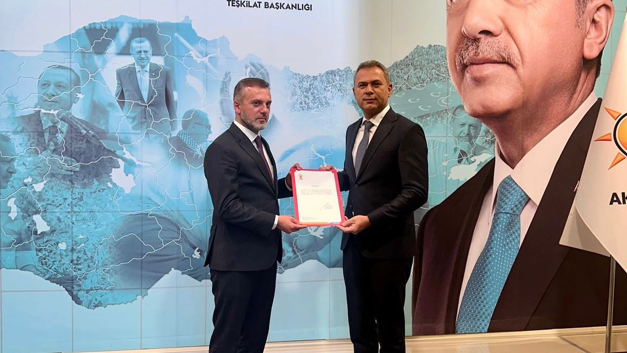 Alanya AK Parti’nin başkanı Mehmet Şarani Tavlı oldu