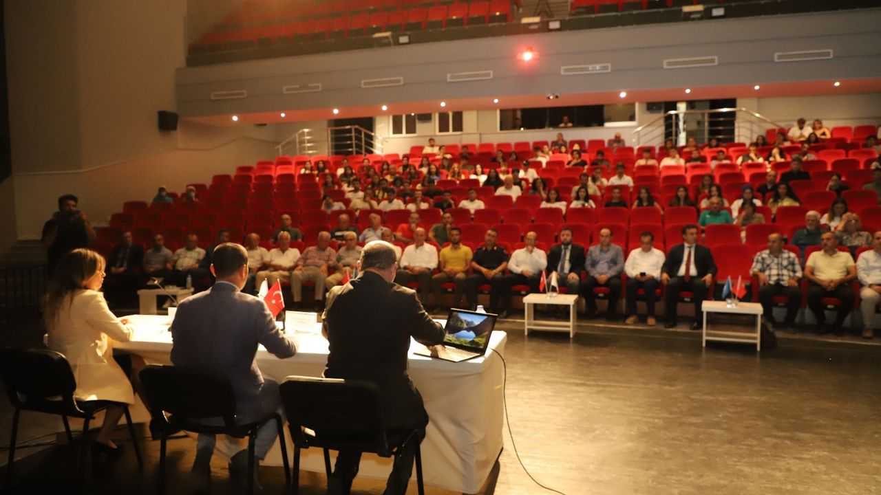 Cumhuriyetin 100. Yılında ‘Alanya’ Konferansı gerçekleşti