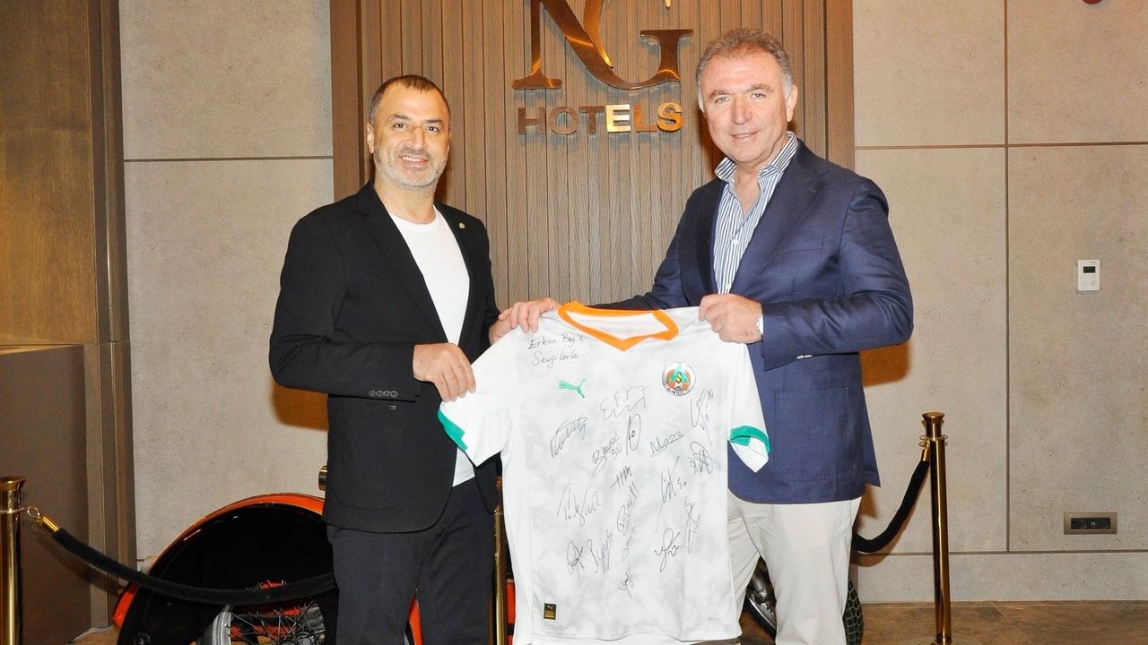 Alanyaspor'dan başkan Erkan Güral'a özel teşekkür