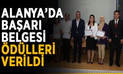 Alanya’da başarı belgesi ödülleri verildi