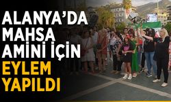 Alanya’da Mahsa Amini için eylem yapıldı