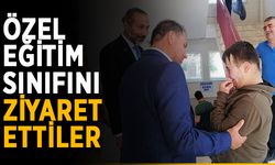 Özel eğitim sınıfını ziyaret ettiler