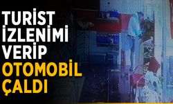 Turist izlenimi verip otomobil çaldı