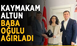 Kaymakam Altun baba oğulu ağırladı