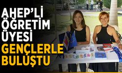 AHEP’li öğretim üyesi gençlerle buluştu