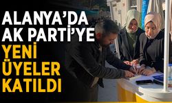 Alanya’da Ak Parti’ye yeni üyeler katıldı