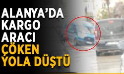 Alanya’da kargo aracı çöken yola düştü