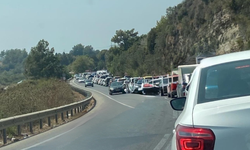 Trafik KİLİTLENDİ! Alanya – Konya yolunda kaza