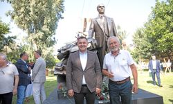 Atatürk Anıtı Damlataş’ta törenle açıldı