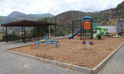 Alanya’da yeni çocuk parkları hizmete sunuldu