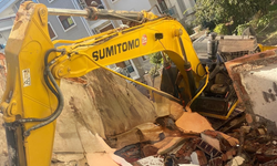 Panik yaşandı! Alanya’da yıkılan bina…