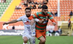 Alanyaspor evinde Rize'yi geriden gelip yendi