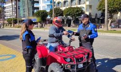 Alanya'da motosiklet sürücülerine bilgi verildi