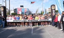 Alanya'da Atatürk Halk Koşusu ve Yarı Maratonu tamamlandı