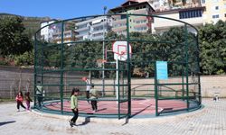 Alanya’da yeni çocuk parklarının yapımı sürüyor