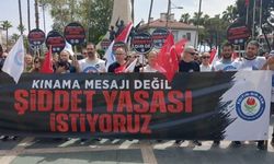Alanya'da öğretmenler c*nayeti protesto etti