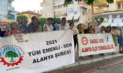 Alanya’da emekliler sokakta: "Sabrımız tükendi!"