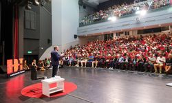 Alanya Kitap Fuarı'na yoğun ilgi