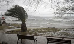 Alanya'da turuncu kod: Okullar tatil, vatandaşlar uyarıldı