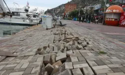 Alanya’da iskele çökmeye devam ediyor