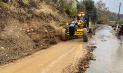 Alanya’nın kırsalında fırtınanın izleri siliniyor