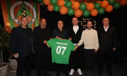 Alanyaspor camiası Occo Beach'te buluştu