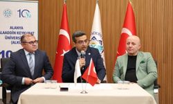 ALKÜ’de Türkiye-Azerbaycan İlişkileri konferansı düzenlendi