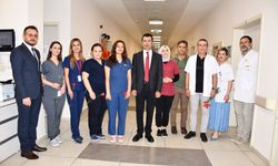 Alanya’da hemşirelere karafilli kutlama