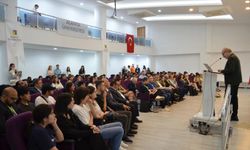 Alanya Üniversitesi’nde güncel mimarlık konuşuldu