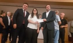 Alanya’da yarışma birincisi gençten anlamlı bağış