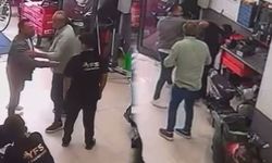 Tıkla izle! Alanya'da oğlunu döverek kıyafetlerini yırttı