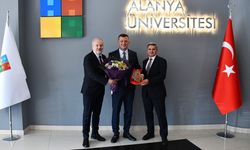 Alanya Üniversitesi’nden Kaymakam Ürkmezer’e veda