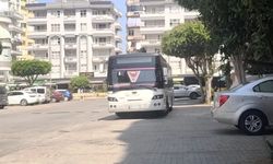 Alanya'da disiplin tartışması: Kaldırım işgalleri bitmiyor