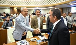 Başkan Özçelik: "Arkadaşına ihanet eden, kendine ihanet eder"