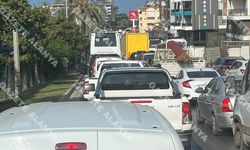 SON DAKİKA! Alanya’da trafik felç, tünel karıştı