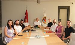 Gençlik Meclisi, projelerini başkan Özçelik’e sundu