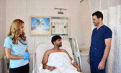Alanya'da kaza yaptığı için çok mutlu, tesadüfün böylesi!