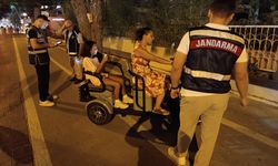 Alanya'da yaya yoluna giren sürücüler cezayı yedi