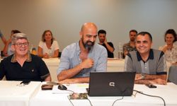 Alanya’da yeni sezonun ilk prömiyeri: "Palto"
