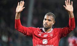 Alanyaspor'dan hücum takviyesi: Steve Mounié imzayı attı
