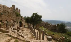 Alanya’da Müslüm Gürses ve Syedra herkesi şaşırttı