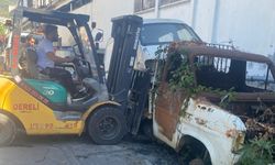 Alanya’da sahipsiz hurda araçlar kaldırılıyor