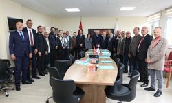 Çavuşoğlu, Akseki’de ALKÜ’lü öğrencilerle buluştu