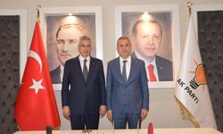 Bakan Memişoğlu’ndan AK Parti Alanya’ya ziyaret