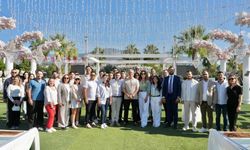 Başkan Özçelik, CHP’li gençlerle buluştu