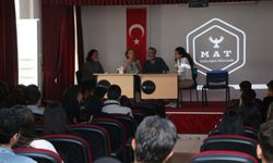 Alanya’da heykeltıraşlar öğrencilerle buluştu