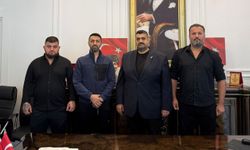 Fikret Türkoğlu, kalabalık heyetle Zafer Partisi’ne katıldı